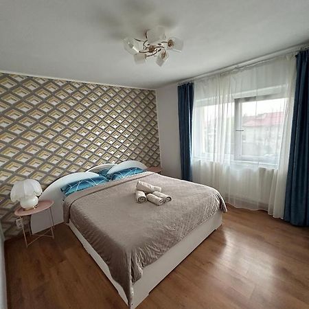 Harmony Luisa Apartment #Enjoy#Otopeni# المظهر الخارجي الصورة